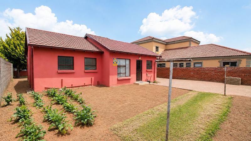 3 Bedroom Property for Sale in Vista Park Free State